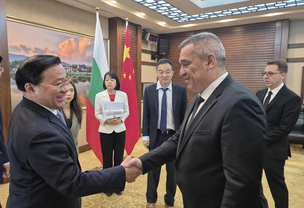 Министър Тахов се срещна с министъра на земеделието на Китай д-р Хан Дзун в Пекин