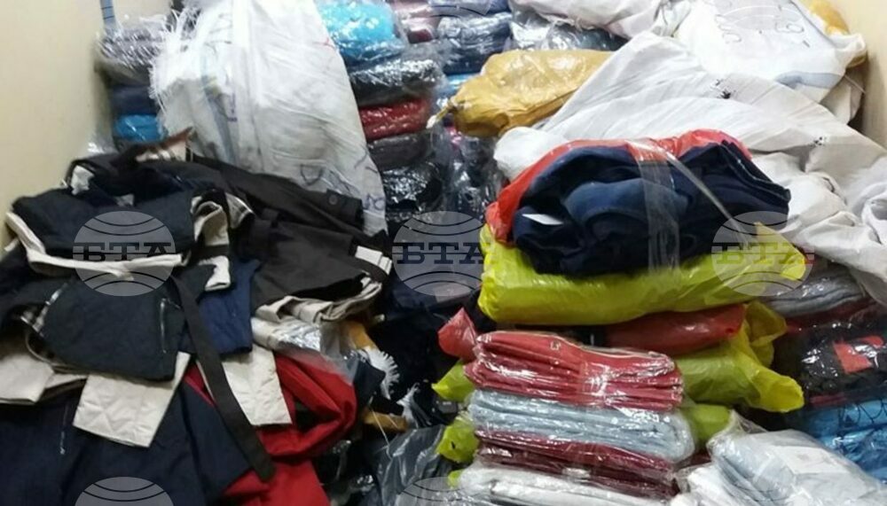 Customs Detain 13,435 Goods with Logos of Protected Trademarks at Kapitan Andreevo