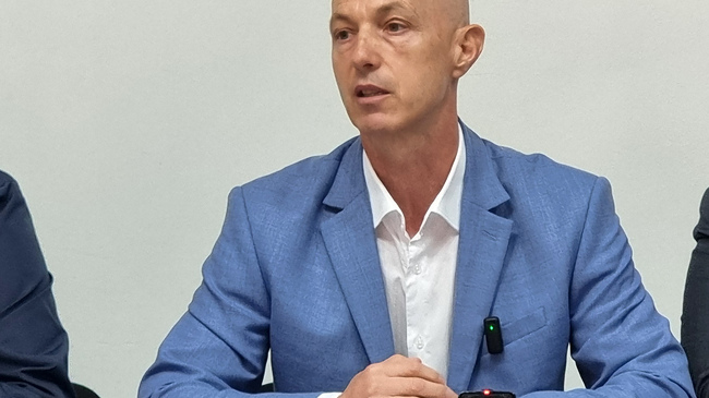 Vazrazhdane Proposes Scooters to Be Equated to Mopeds