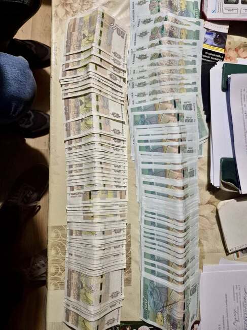 Осем души са арестувани при спецоперация на ГДБОП за разпространието на наркотици в Радомир 