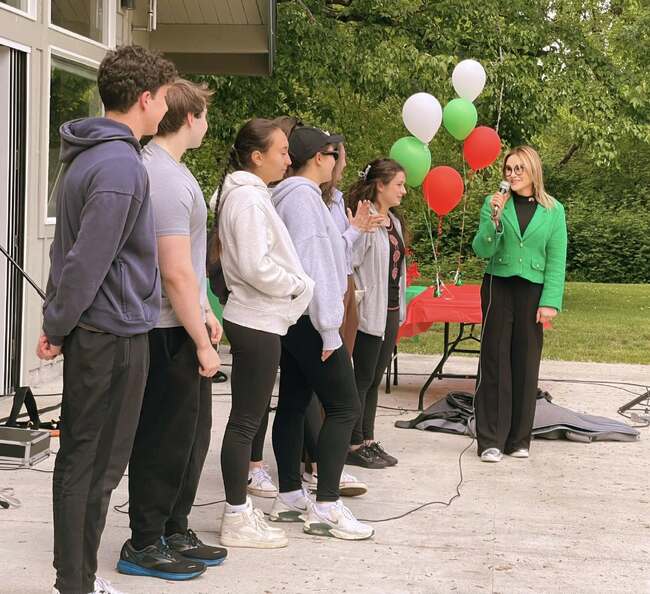 Българската общност в Сиатъл отбеляза 24 май с празнична програма на езерото Самамиш