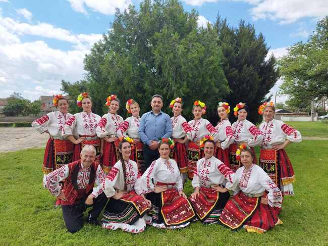 Танцов фолклорен клуб “Оротропци” от Омуртаг спечели първо място на фестивала „Мараш пее“