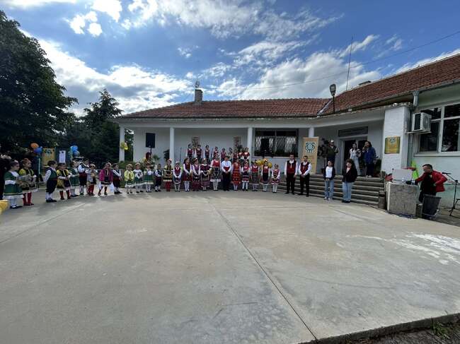 Община Сливен: В празник на добротата, българщината и народната песен се превърна благотворителният концерт в Панаретовци