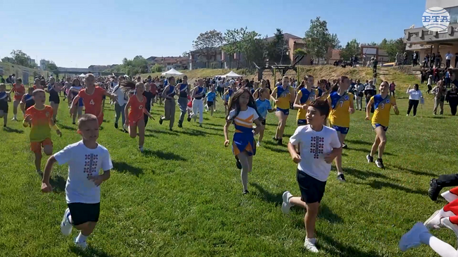 Над 1000 деца се събраха в Ямбол за Национален ученически фестивал по утринна гимнастика и инициативата „Спортувай с президента“