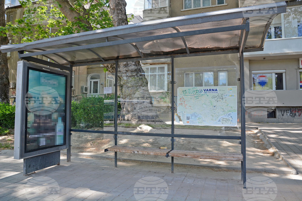 Община Варна: 30 спиркозаслона в централната градска част на Варна вече са ремонтирани