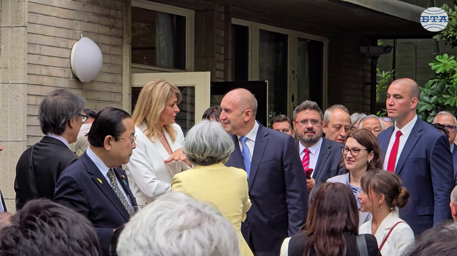 Истинско удоволствие е да разбереш колко много японци се интересуват и знаят за България, каза президентът Румен Радев в Токио