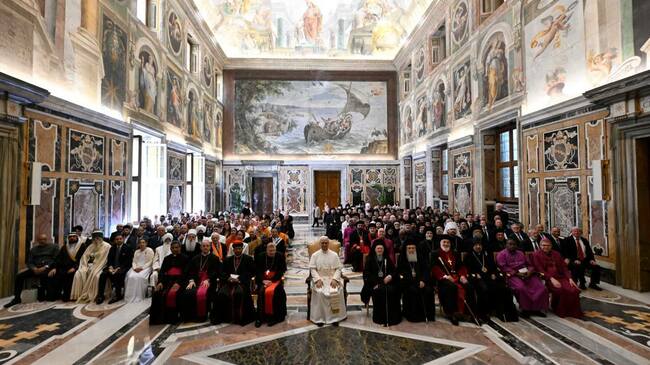 Bulgarian Church Delegation Presents Pope Leo XIV with Official Congratulatory Address from Bulgarian Patriarch Daniil