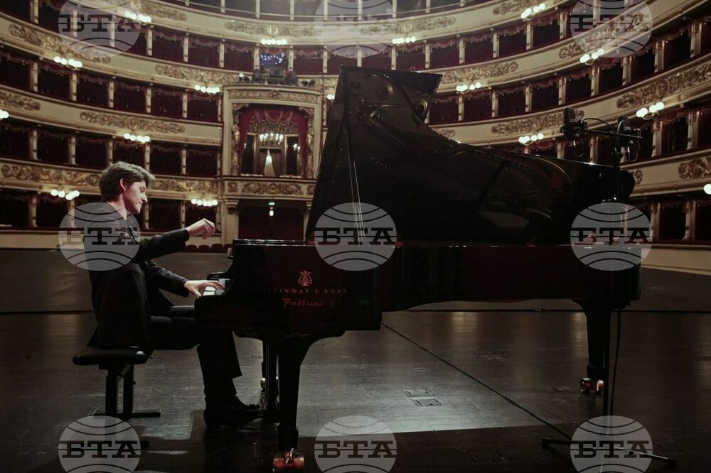 Young Bulgarian Pianist with Solo Recital at Carnegie Hall on May 21