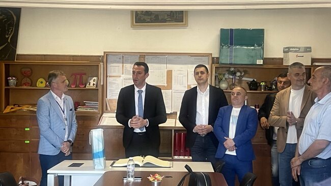 Sports Minister Peshev Tours Southwestern Bulgaria