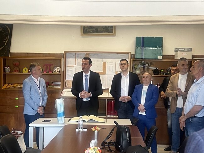 Sports Minister Peshev Tours Southwestern Bulgaria