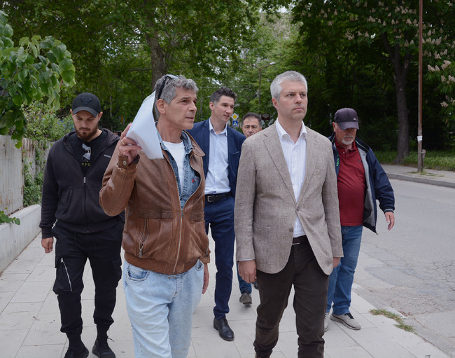 Община Варна: Кметът направи оглед на ремонтните дейности на ул. „Никола Вапцаров“