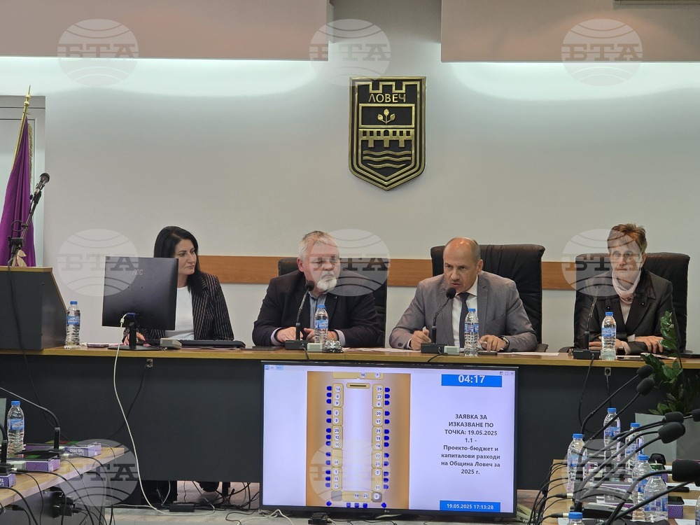 Общинските съветници в Ловеч приеха бюджета на Общината за 2025 г. при втория опит