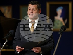 „13 века България“ - роман на годината - награда