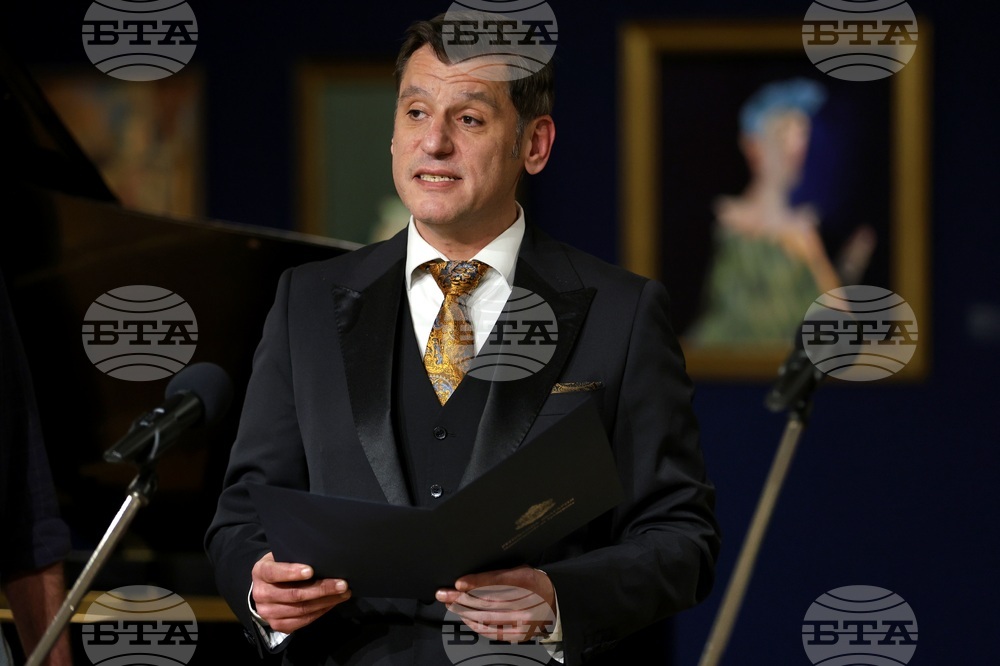 „13 века България“ - роман на годината - награда