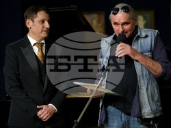 „13 века България“ - роман на годината - награда