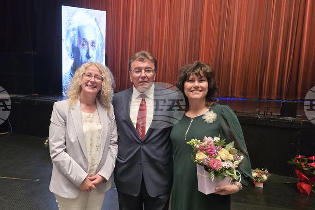 НДК - „По стъпките на гения” - СУ „Алберт Айнщайн” - тържествен концерт