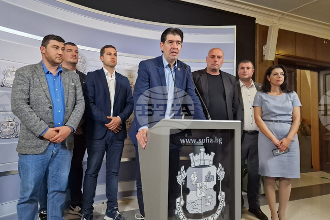 Приехме увеличение от 300 лв. за всички служители в градския транспорт, до два дни ЦГМ ще изготви разчета за повишението, съобщиха общински съветници 