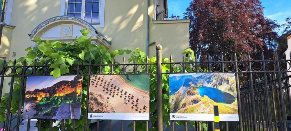 По повод 24 май Посолството на България в Осло експонира на оградата си изложба, представяща красотата на България и българските азбуки