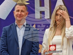 Самоков - награждаване - абитуриенти - отличници