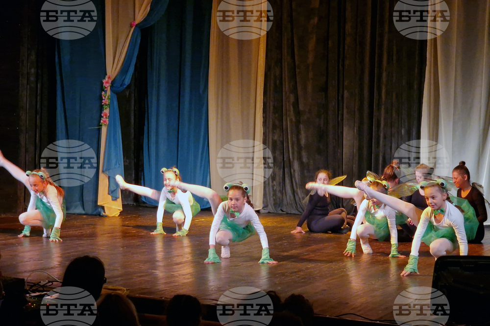 Самоков - спектакъл - „Палечка”