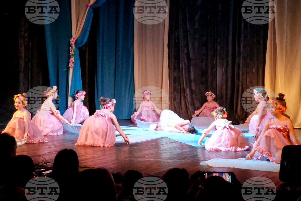 Самоков - спектакъл - „Палечка”