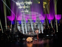 Концерт на Лили Иванова в Народния театър, снимка – Даниел Димитров/БТА