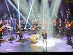 Концерт на Лили Иванова в Народния театър, снимка – Даниел Димитров/БТА