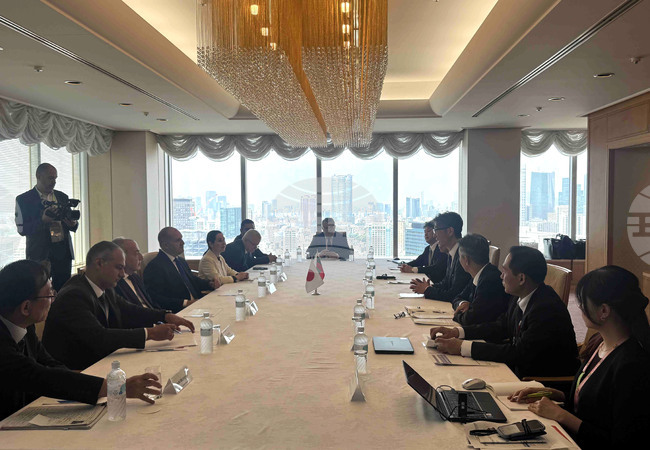 Япония - Румен Радев - Таро Шимада - среща