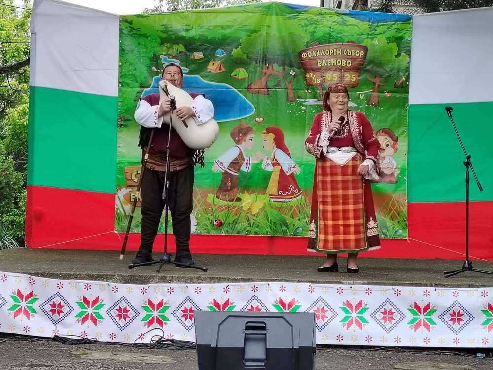 Валя Балканска гостува на осмото издание на фолклорния събор „Еленово“