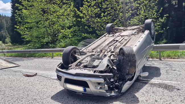 Заради катастрофа е затворен пътят Пампорово - Чепеларе 