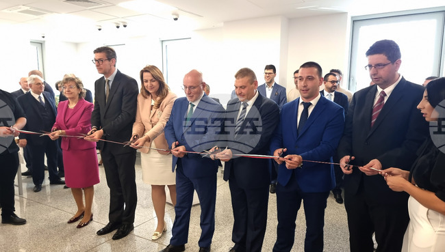 В Плевен беше открит нов център на Дружеството за касови услуги