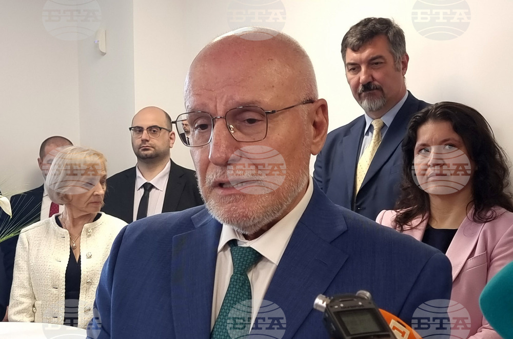 Central Bank Governor Expects Positive Assessment in Eurozone Convergence Report