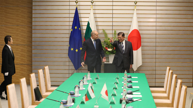 Japan's Prime Minister Welcomes President Radev with Military Honours