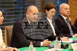 Япония - Румен Радев - Шигеру Ишиба