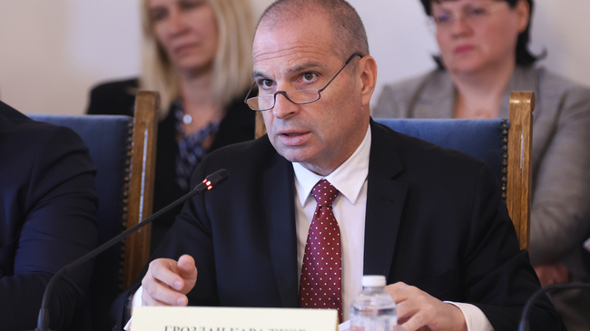 Bulgaria Still Insists on Five Crossings on Danube River, Says Transport Minister 
