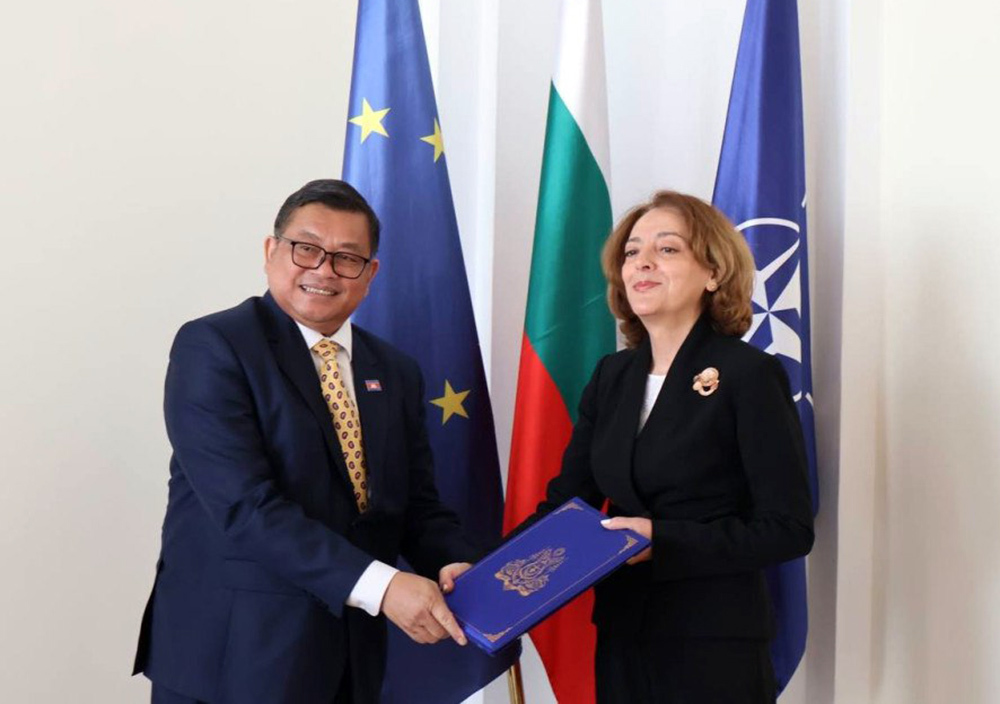 АКП: Камбоджа и България заявиха готовност да задълбочат двустранните си отношения