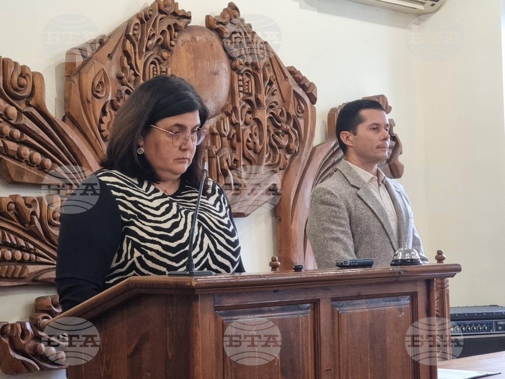 Сградата на Медицинския център в Царево да бъде обявена за частна общинска собственост, решиха съветниците