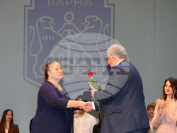 Варна - Годишни награди „Варна“