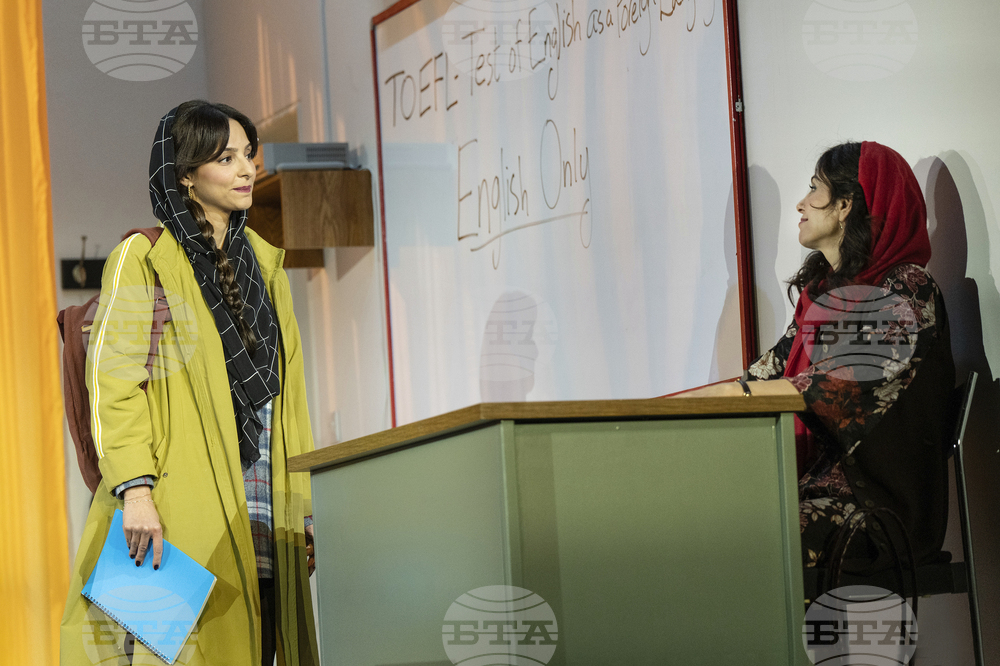 ENT--Theater-Marjan Neshat