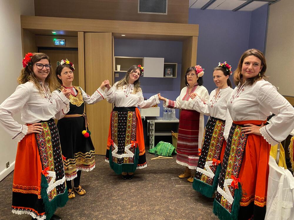 Асоциация „Канатица“ в Страсбург ще организира на 4 октомври танцова среща под мотото „Хорото ни събира“