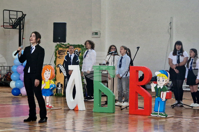 Разград - училище - празник