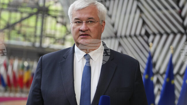 Украинският външен министър обсъди в телефонен разговор с кипърския си колега присъединяването на Киев към ЕС 