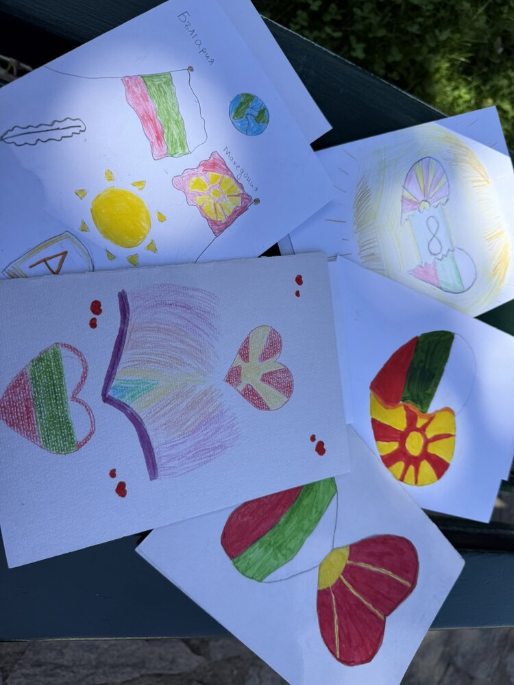 Български ученици дариха средства на петима пострадали от трагедията в Кочани