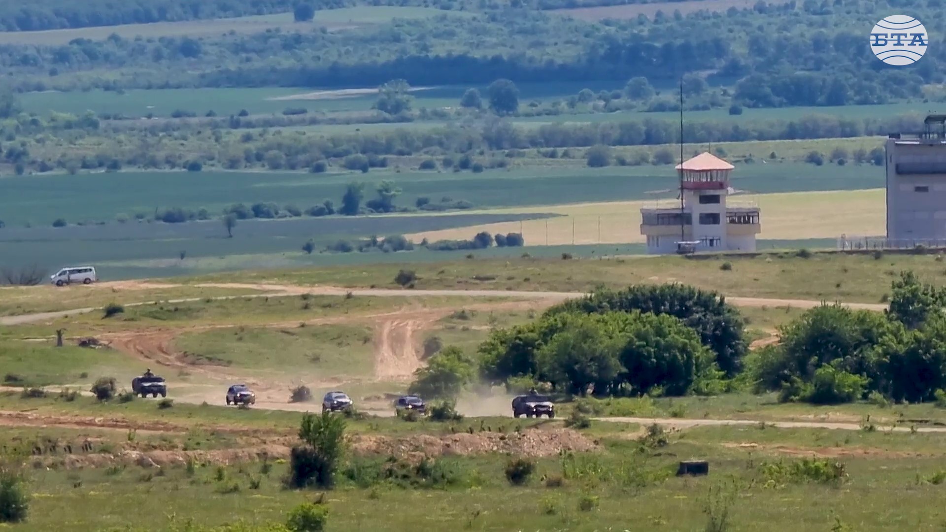 Постигнат бе идеален синхрон между военнополицейски формирования от десет държави, коментира учението „Отвъд хоризонта 25“ ген. Михаил Попов