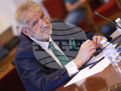 Народно събрание - Временна комисия за разпределението на наркотични вещества - заседание