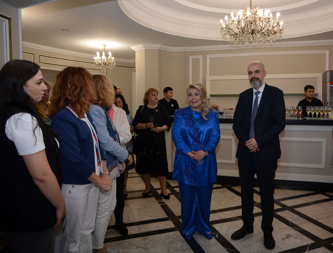 Община Варна: Зам.-кметът Павел Попов поздрави директорите на детски градини и училища в навечерието на 24 май