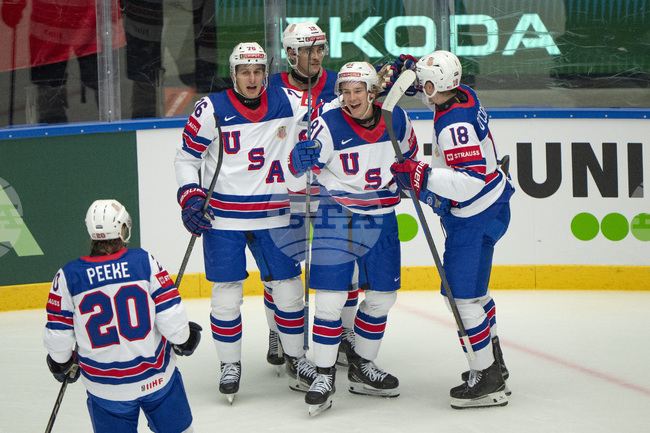 САЩ победи шампиона Чехия на Световното първенство по хокей на лед