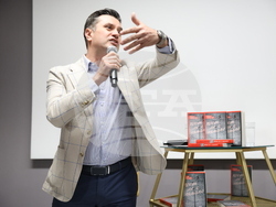 Радина Червенова - роман - представяне