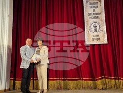 Свищов - годишни награди за образование и култура - награждаване