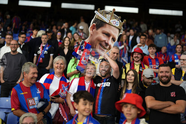 Кристъл Палас няма да прави разпродажба през лятото, увери мениджърът Оливер Глазнер